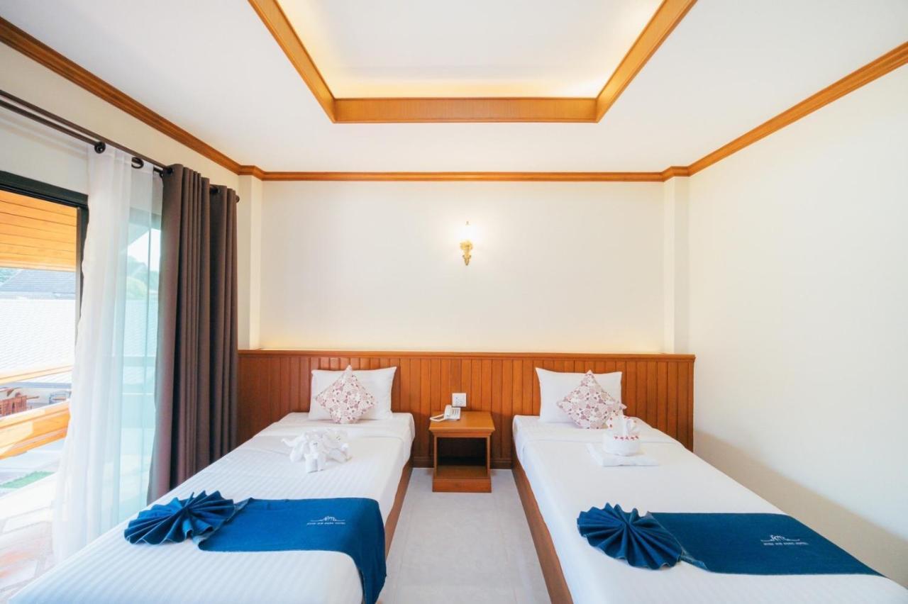 Huen Him Kong Hotel Phrae Esterno foto